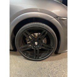 Porsche Cayenne in edler Sportoptik – Leder, Navi, schwarze Felgen, Allrad & starke Präsenz