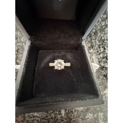 Hochwertiger 18K Naturdiamant-Ring mit 0.79ct & 0.43ct Brillanten – Feines Weiss / VS