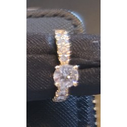 Hochwertiger 18K Naturdiamant-Ring mit 0.79ct & 0.43ct Brillanten – Feines Weiss / VS