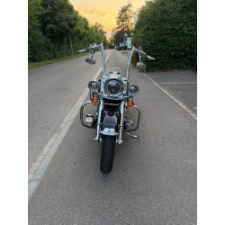 Harley-Davidson Road King – edler Custom-Bagger in Schwarz/Chrom
