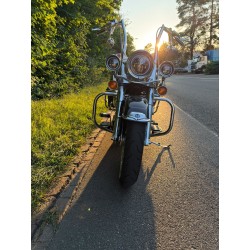 Harley-Davidson Road King – edler Custom-Bagger in Schwarz/Chrom
