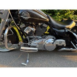 Harley-Davidson Road King – edler Custom-Bagger in Schwarz/Chrom