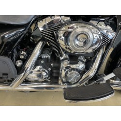 Harley-Davidson Road King – edler Custom-Bagger in Schwarz/Chrom